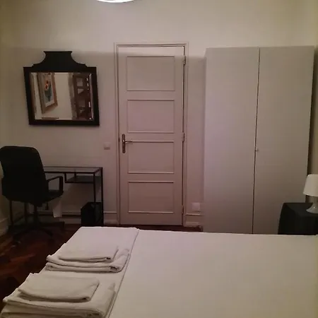 Ii Double Bed Avenida Da Republica Gasthuis Lissabon