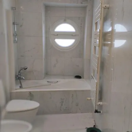 Ii Double Bed Avenida Da Republica Πανσιόν