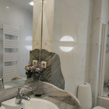 Ii Double Bed Avenida Da Republica Πανσιόν *